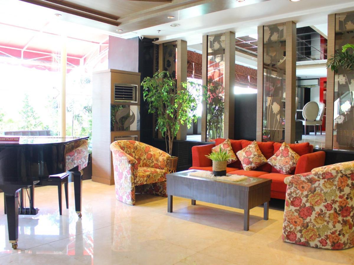 Hermes Palace Hotel Μεντάν Εξωτερικό φωτογραφία