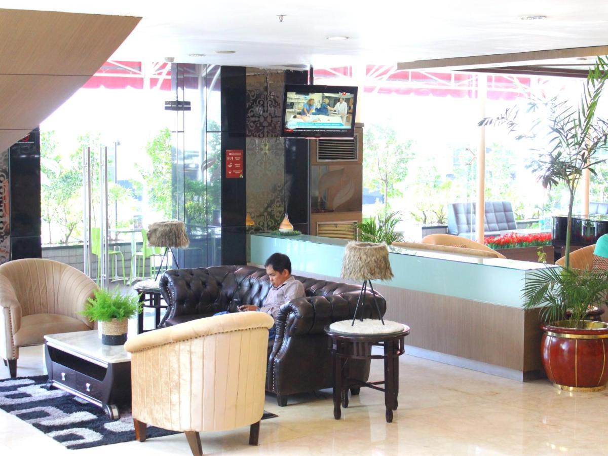 Hermes Palace Hotel Μεντάν Εξωτερικό φωτογραφία