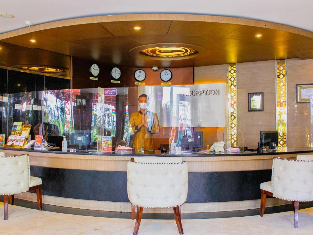 Hermes Palace Hotel Μεντάν Εξωτερικό φωτογραφία