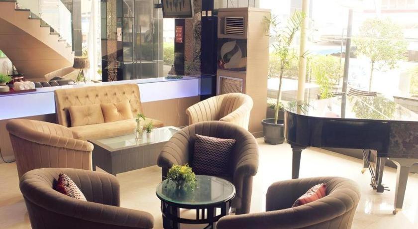Hermes Palace Hotel Μεντάν Εξωτερικό φωτογραφία