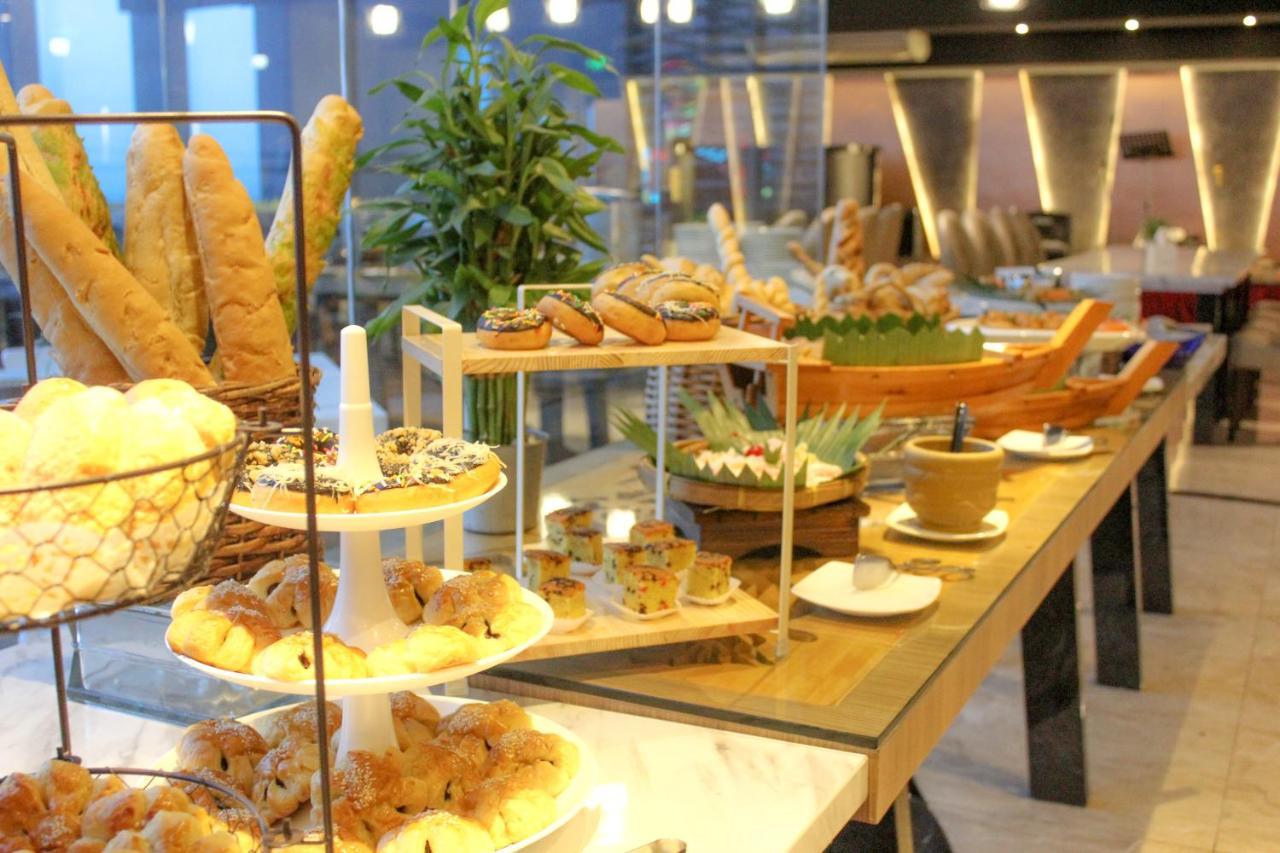 Hermes Palace Hotel Μεντάν Εξωτερικό φωτογραφία